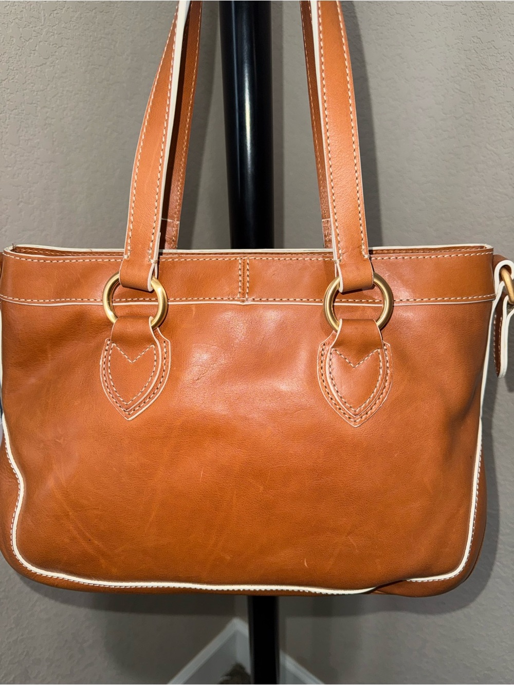 Dooney & Bourke Natural Florentine Edge Shopper NWT - Picture 2 of 15